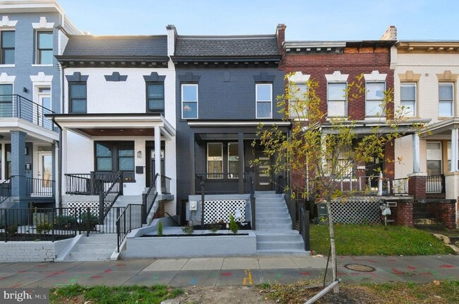 Building Photo - 517 Florida Ave NE