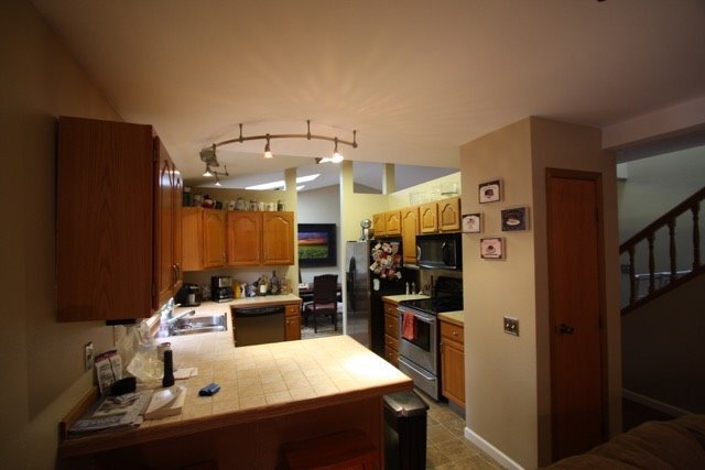 Building Photo - 3 Bedroom Home in South Anchorage w/ Fenced Yard!