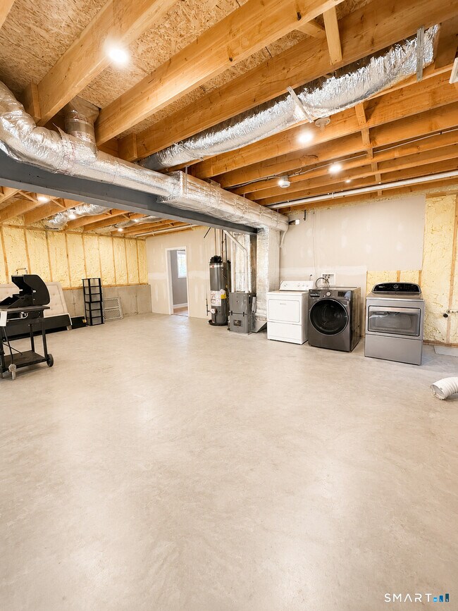 Building Photo - 59 Midland Rd