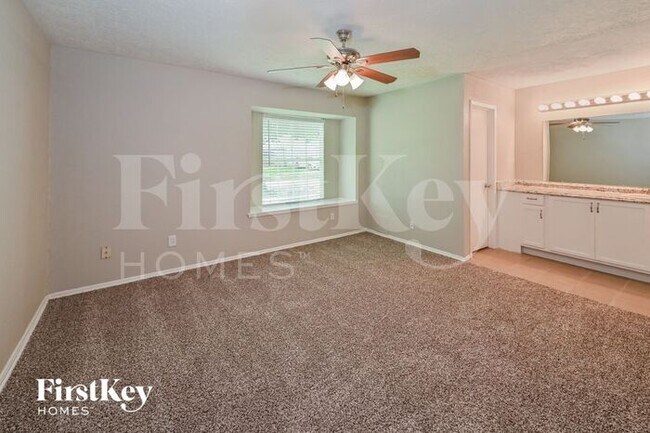 Building Photo - 7119 Tara Blue Ridge Dr