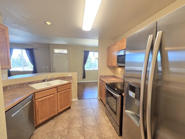 Building Photo - 7126 Sand Crest View