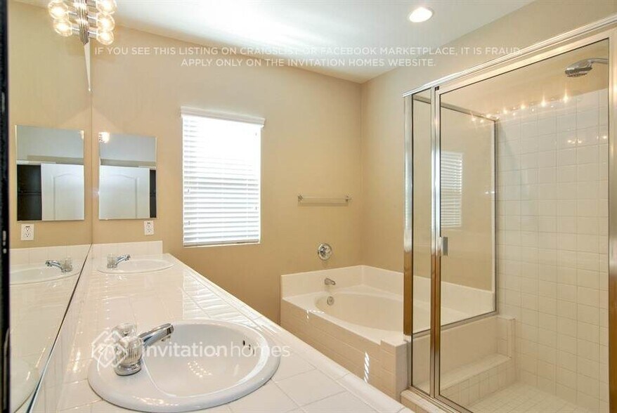 Building Photo - 1008 Cypress Dr