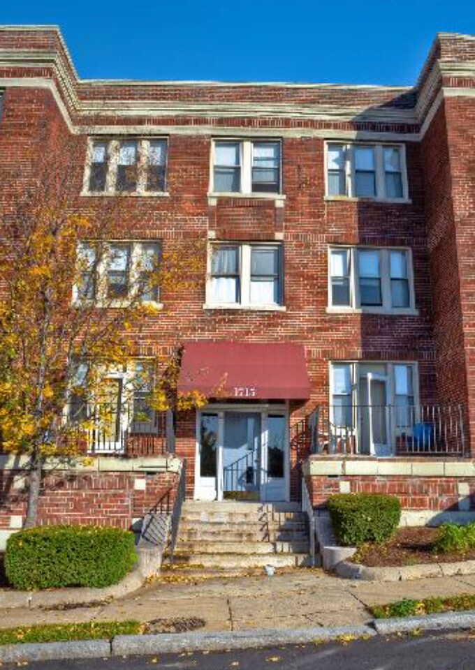 Building Photo - 1719 Commonwealth Ave