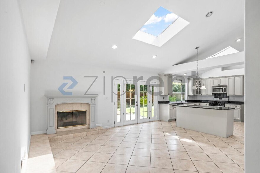 Building Photo - 1400 Arkell Rd