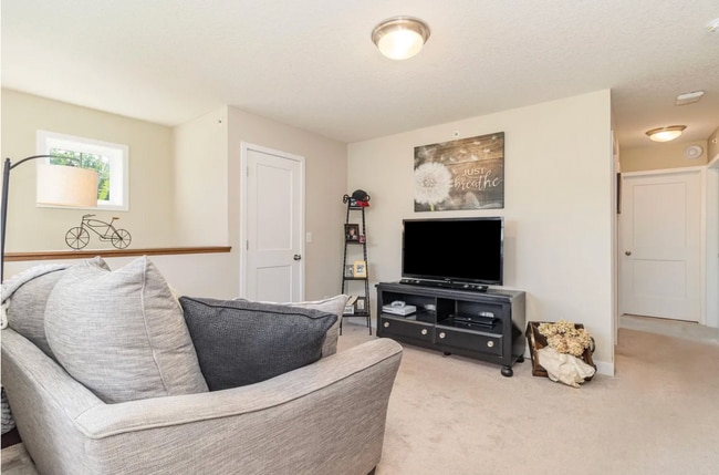 Building Photo - Luxury 3-Bed, 3-Bath Townhome in Prior Lake for $2,890/month!