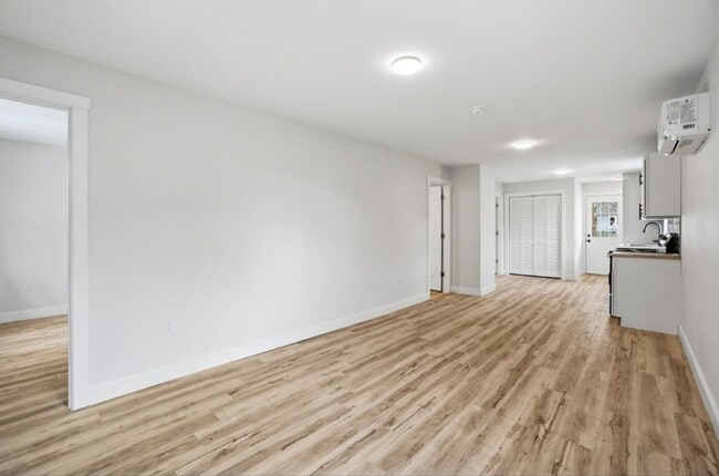 Building Photo - Spacious inside and out! Freshly painted!  3-Bedroom Rental Home – Comfort & Convenience!