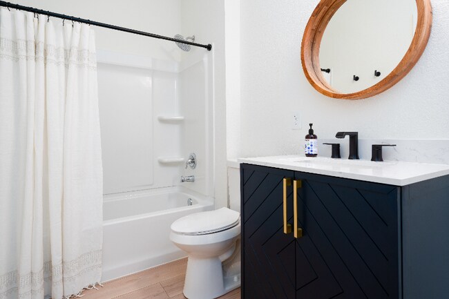 Building Photo - 9228 Lonesome Oak Drive