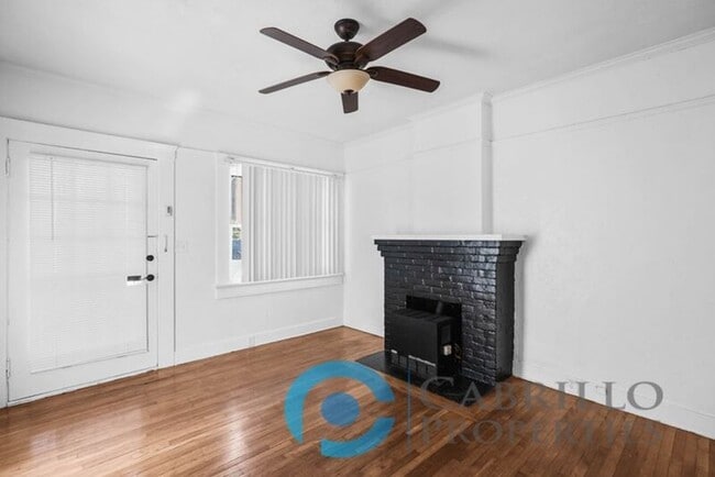 Building Photo - 421 Juniper St