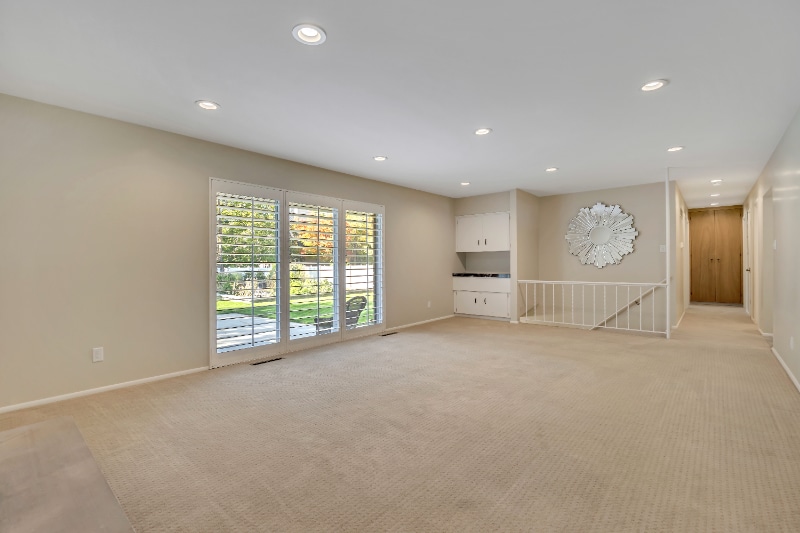 Building Photo - 3998 S Oliver Dr