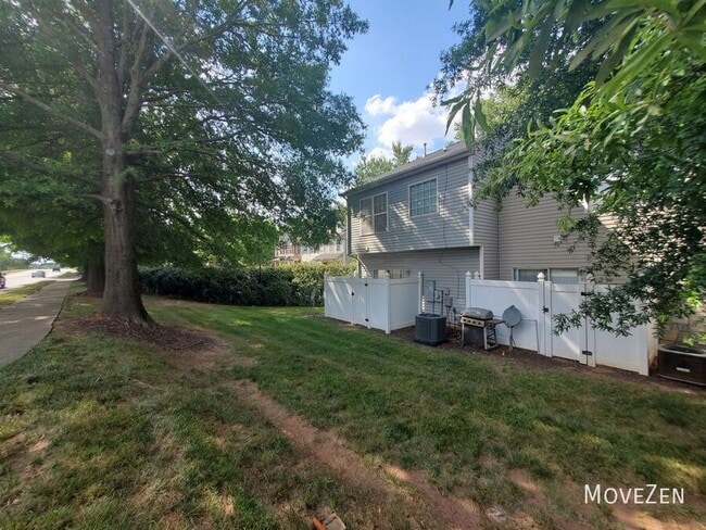 Building Photo - 8955 Gerren Ct