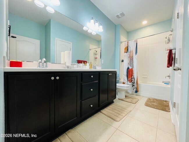 Building Photo - 15792 Bainebridge Dr