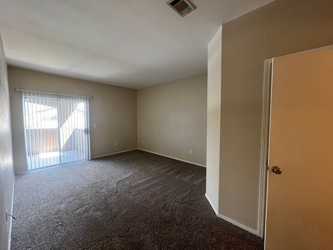Building Photo - Terrific 2 Bedroom Condo in Sedona!