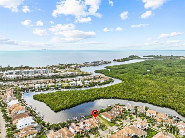 Building Photo - Waterfront Luxury Living | Private Dock + Direct Tampa Bay Access