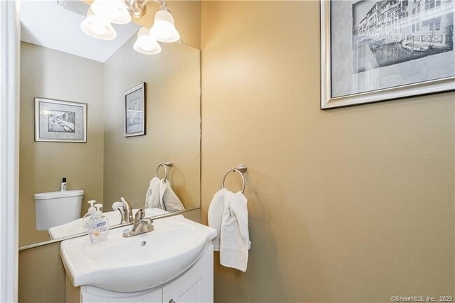 Building Photo - 128 Conestoga Way