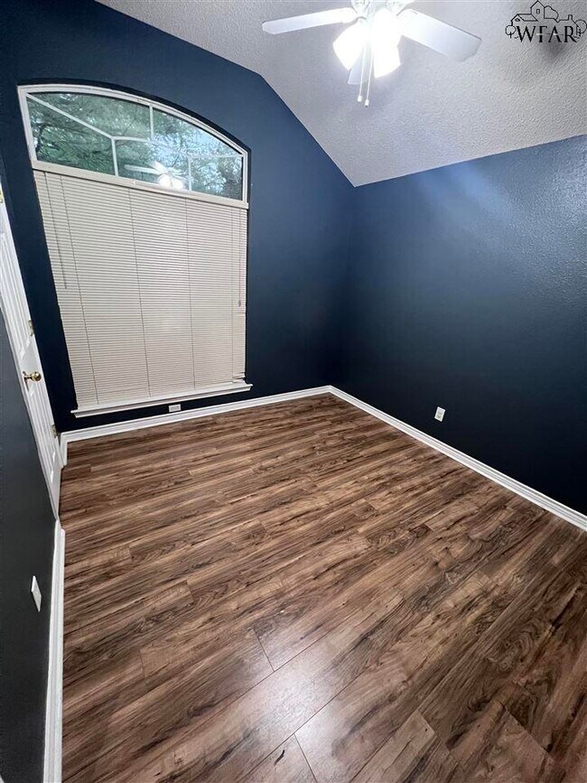 Building Photo - 6031 Van Dorn Dr