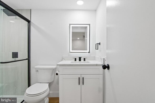 Building Photo - 25 Stonehenge Cir