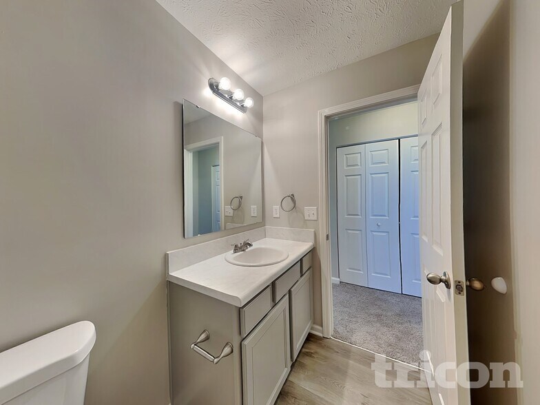 Building Photo - 2004 Shadow Creek Blvd