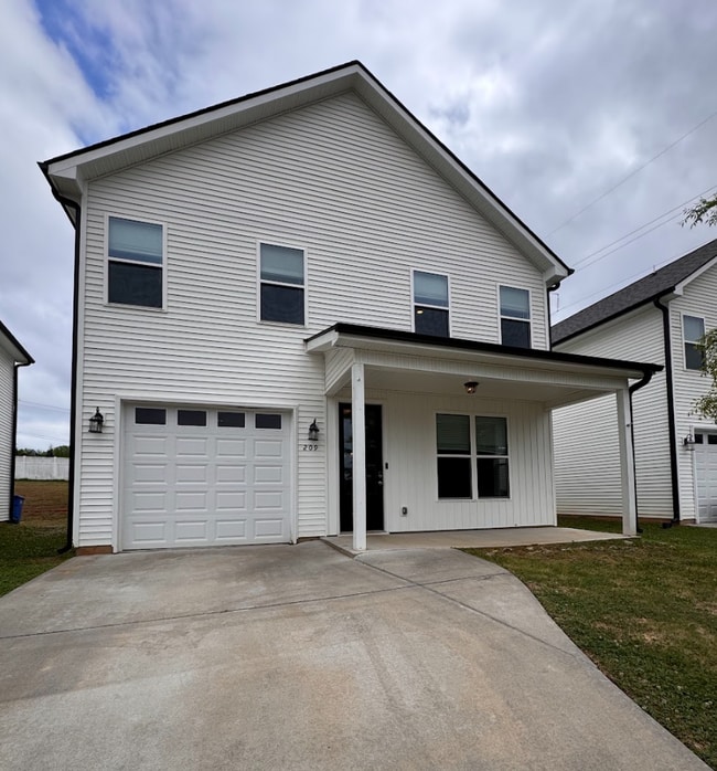 Building Photo - Modern Living Near Swamp Rabbit Trail | Travelers Rest, SC