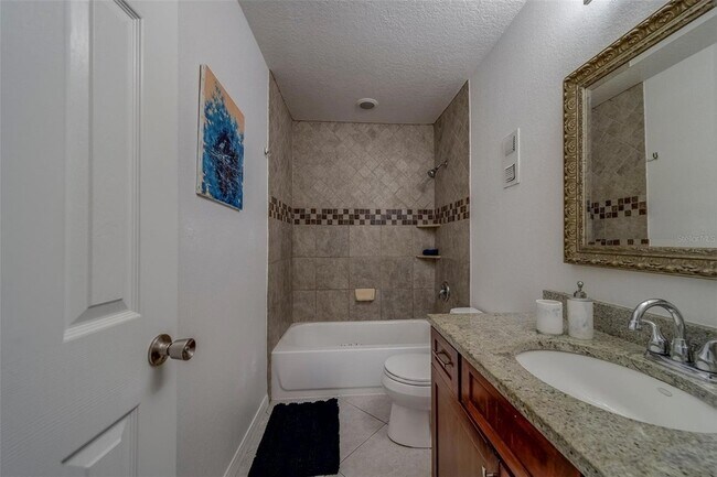 Building Photo - 5196 Beach Dr SE