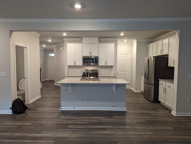 Building Photo - 1838 Porch Swing Way