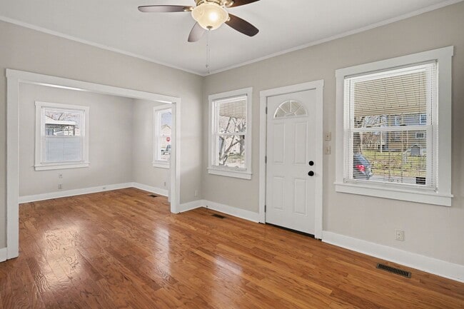 Building Photo - Charming 3 bedroom House in Old Hickory Village