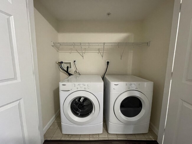 Building Photo - 20 Sentinel Court