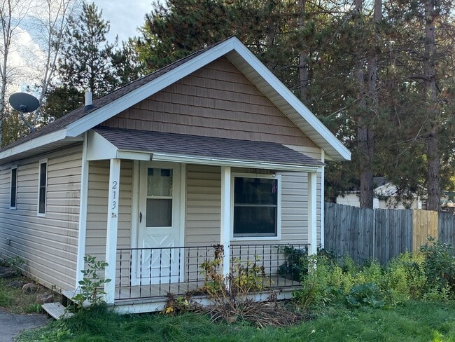 Building Photo - 1 Bed 1 Bath Single Family Home in Wausau