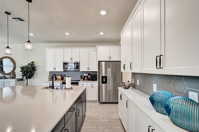 Building Photo - 8193 Cinch Way