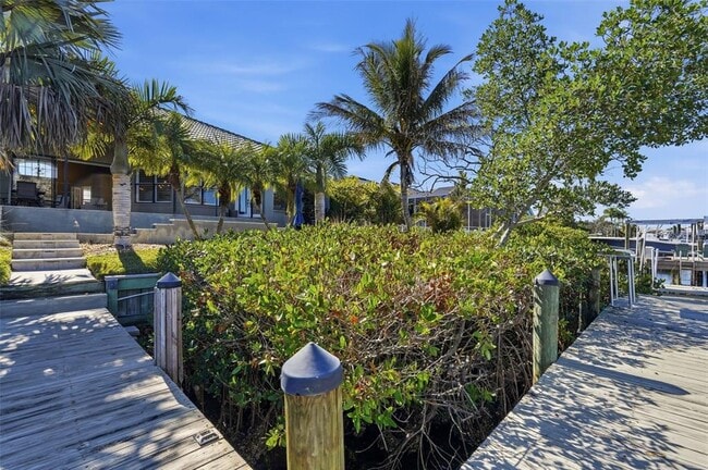 Building Photo - 909 Allegro Ln