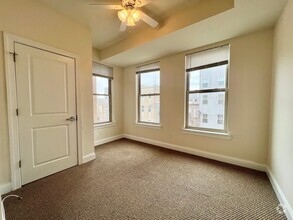 Building Photo - 1808 N 16th St