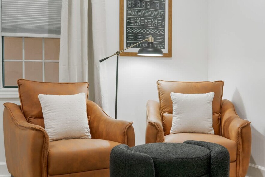 Building Photo - 10343 E County Hwy 30A