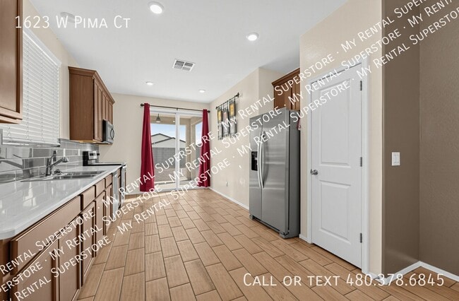 Building Photo - 1623 W Pima Ct