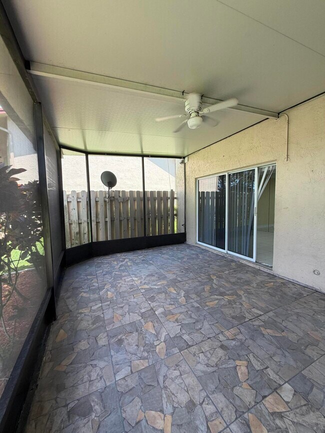 Building Photo - 9741 NW 37th St