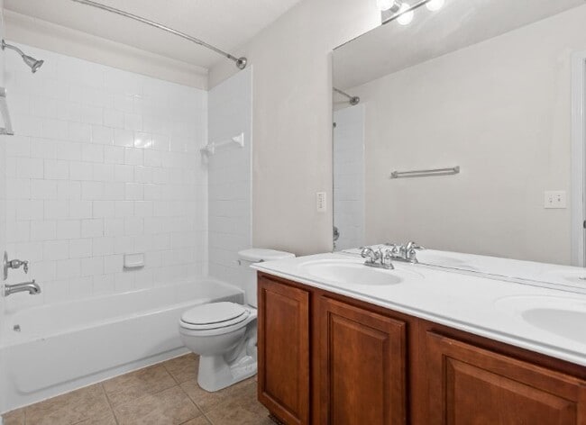 Building Photo - 8817 Sunforest Ln