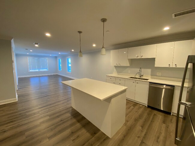 Building Photo - 71 Legacy Blvd