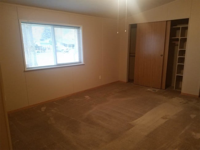 Building Photo - 12858 Onyx Dr