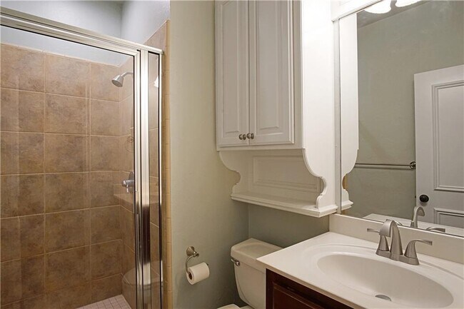 Building Photo - 9417 Forest Dale Dr