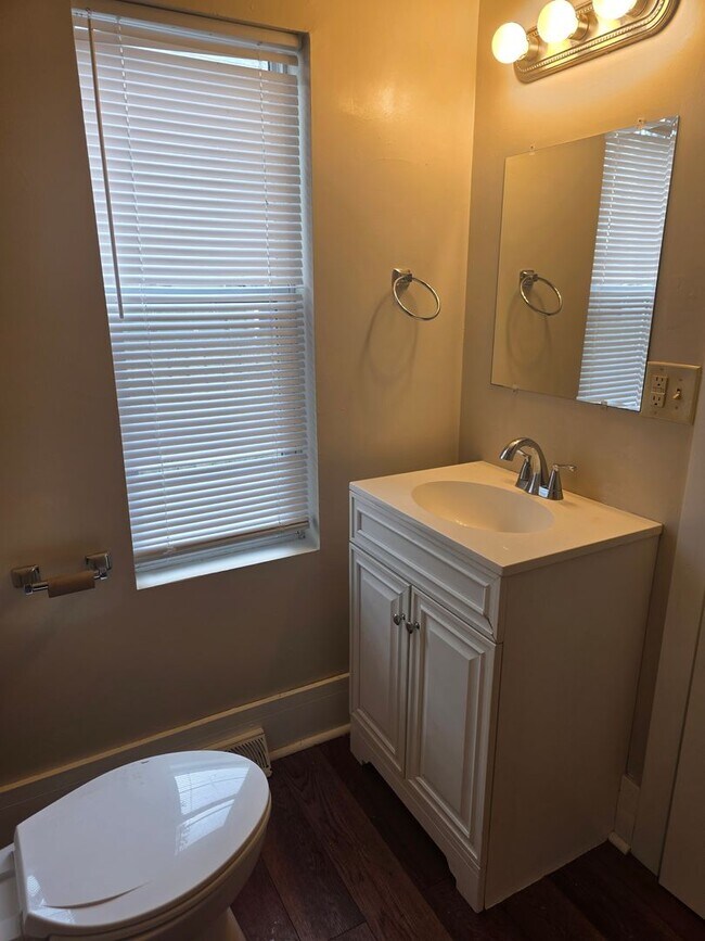 Building Photo - *PENDING* Recently Remodeled 2-Bedroom, 2-Bathroom Home – $1,100/Month - Accepting Section 8