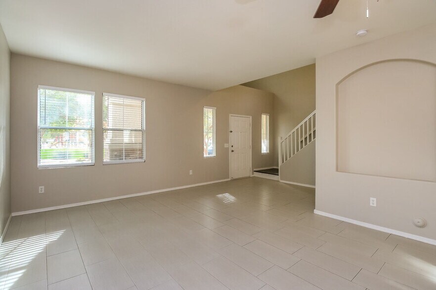 Building Photo - 1469 S Hawk Ln