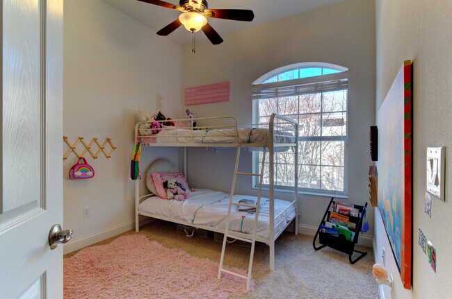 Building Photo - 7233 101st Ln