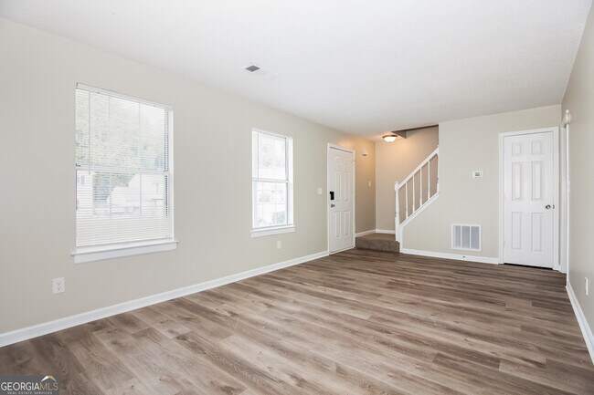 Building Photo - 5454 Northcut Dr