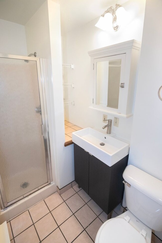 Building Photo - 174 Drew Rd