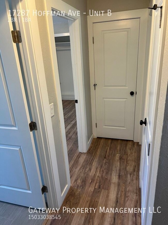 Building Photo - 17287 Hoffman Ave