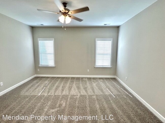 Building Photo - 4 br, 2.5 bath House - 8745 Kennesaw Dr E