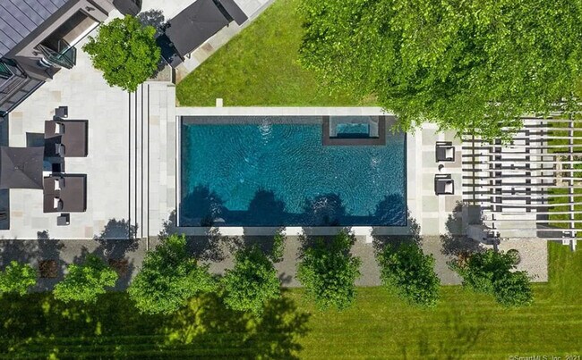 Building Photo - 42 Meeker Hill Rd