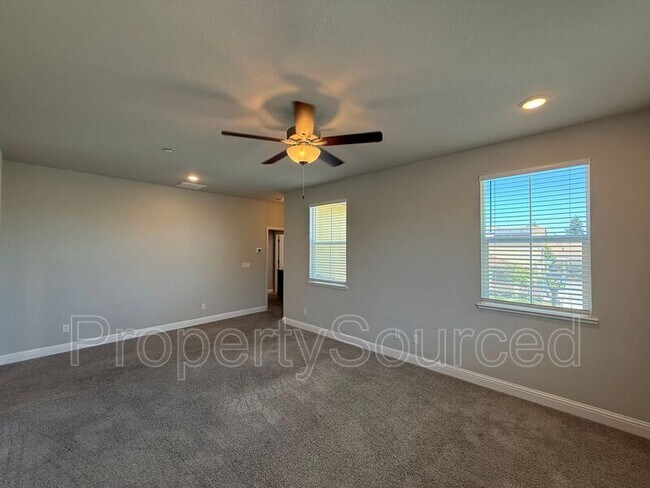 Building Photo - 948 Posey St