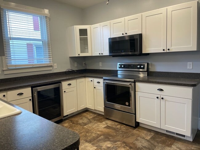 Primary Photo - Spacious 3 Bedroom Townhome in Mount Joy -...