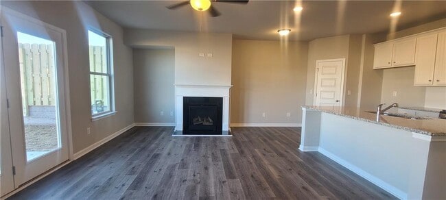 Building Photo - 3800 Prospect Point Dr