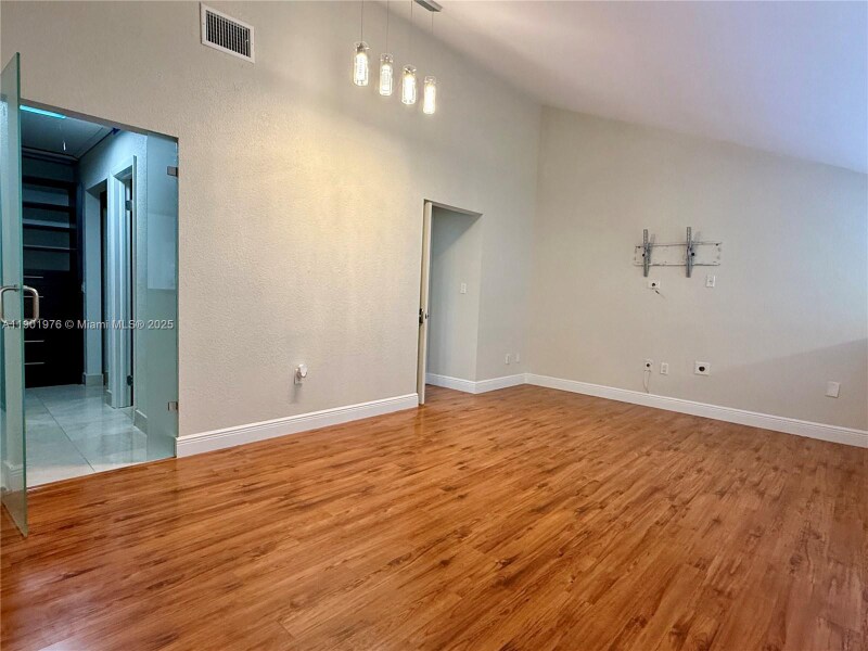 Building Photo - 8880 SW 133rd Pl