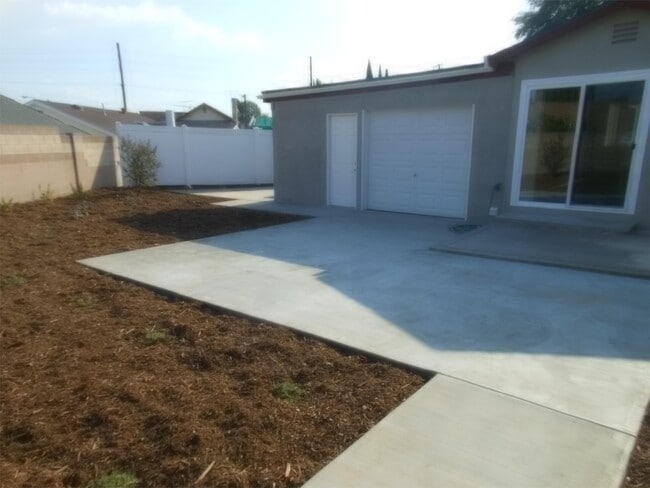 Building Photo - 17065 E Benbow St